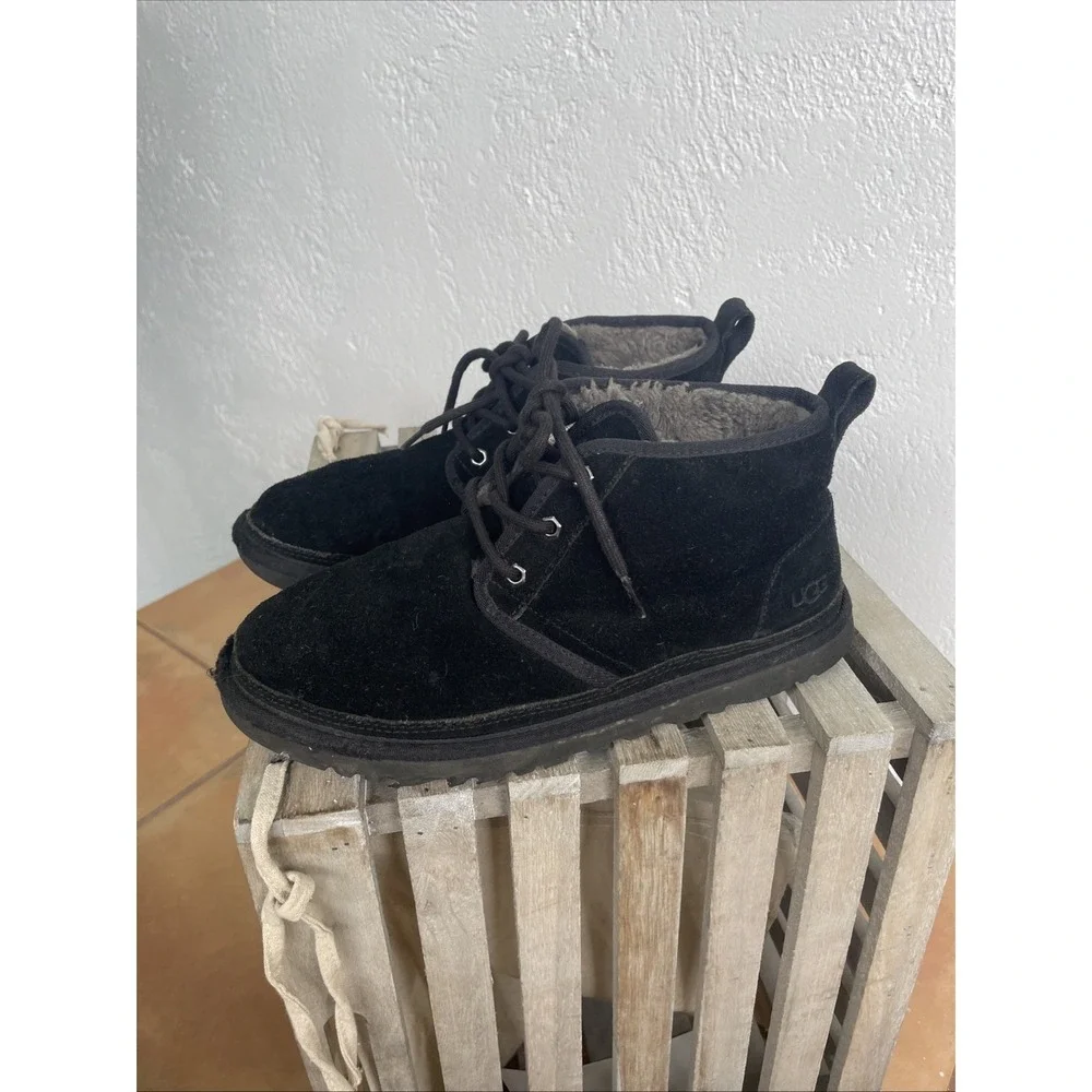 UGG 3236 Neumel Men's Suede Wool Chukka Boots - Black - Size 9